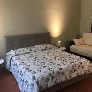Couette-café Domus Salento & Con Parcheggio Privato In Loco